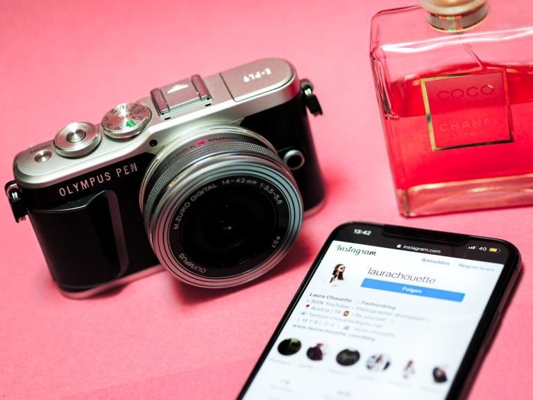 Influencer Travel Service: Unleashing Luxury and Affordability